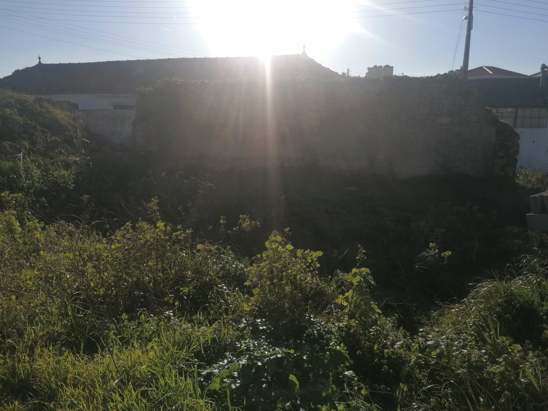 Urban land in village 5km from Arruda dos Vinhos