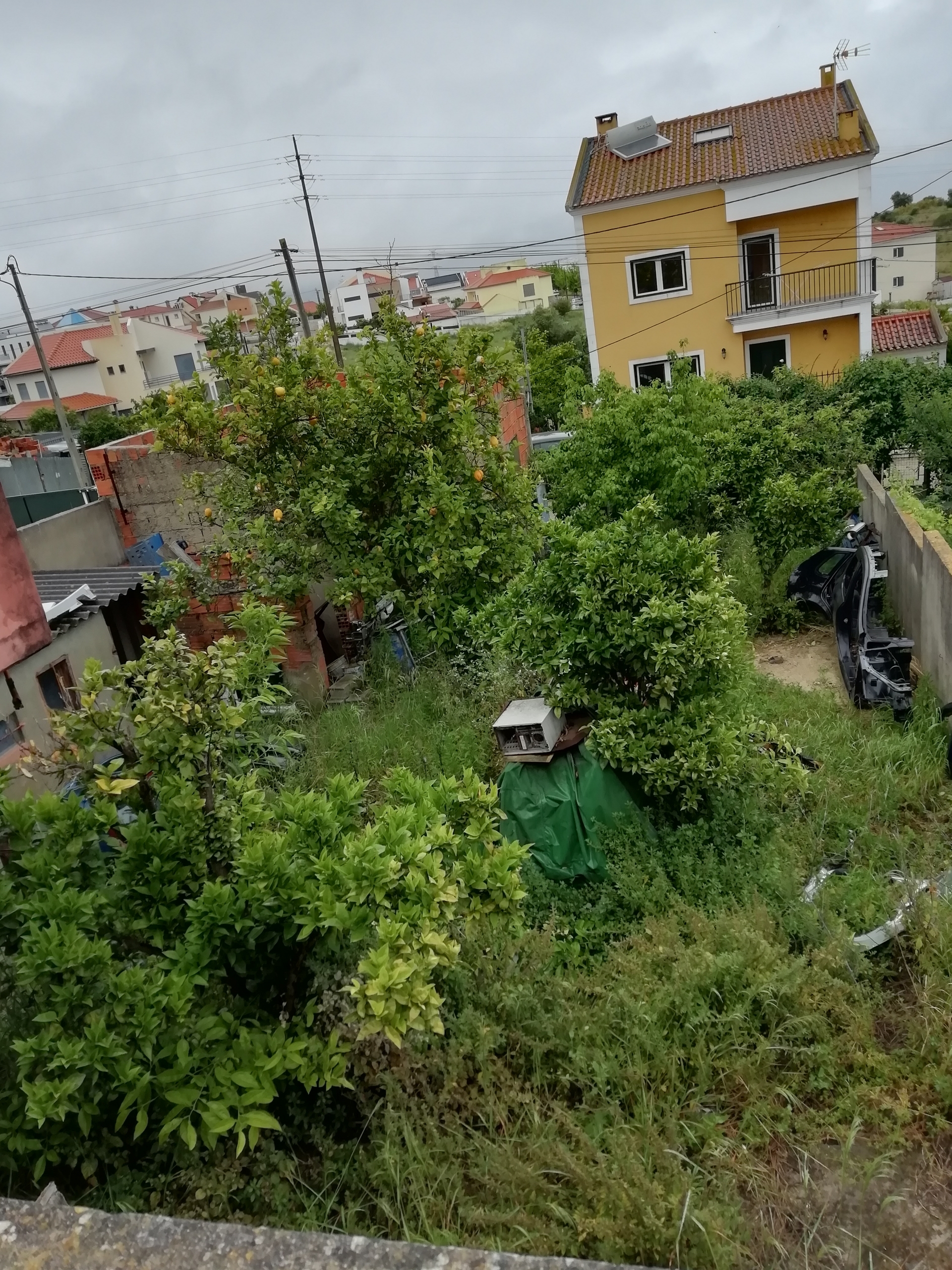 Lote de terreno para construção de moradia no Bairro da Salvação (Santa Iria de Azoia)