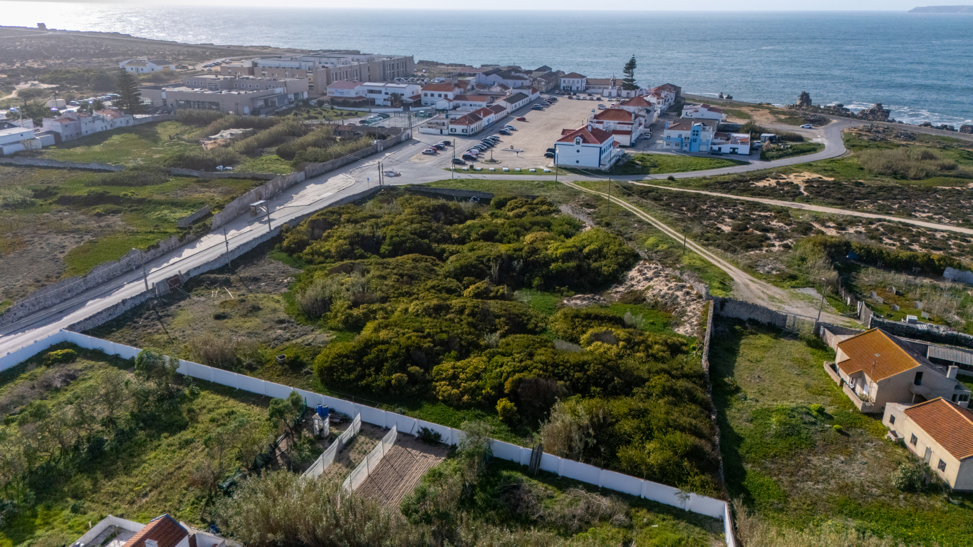 Terreno 6.000m2 com vista mar em Peniche