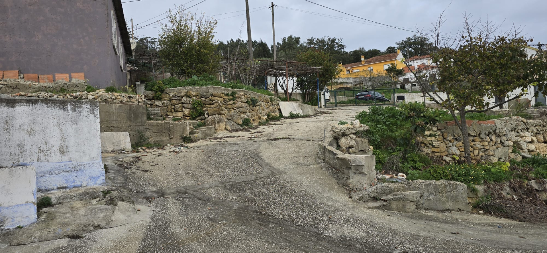 Terreno Urbano Com Muito Potencial em Montachique