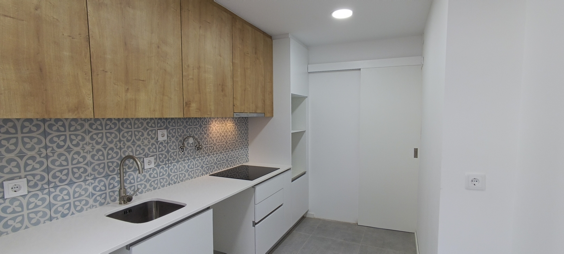 Apartamento T3 Totalmente Remodelado, Queluz