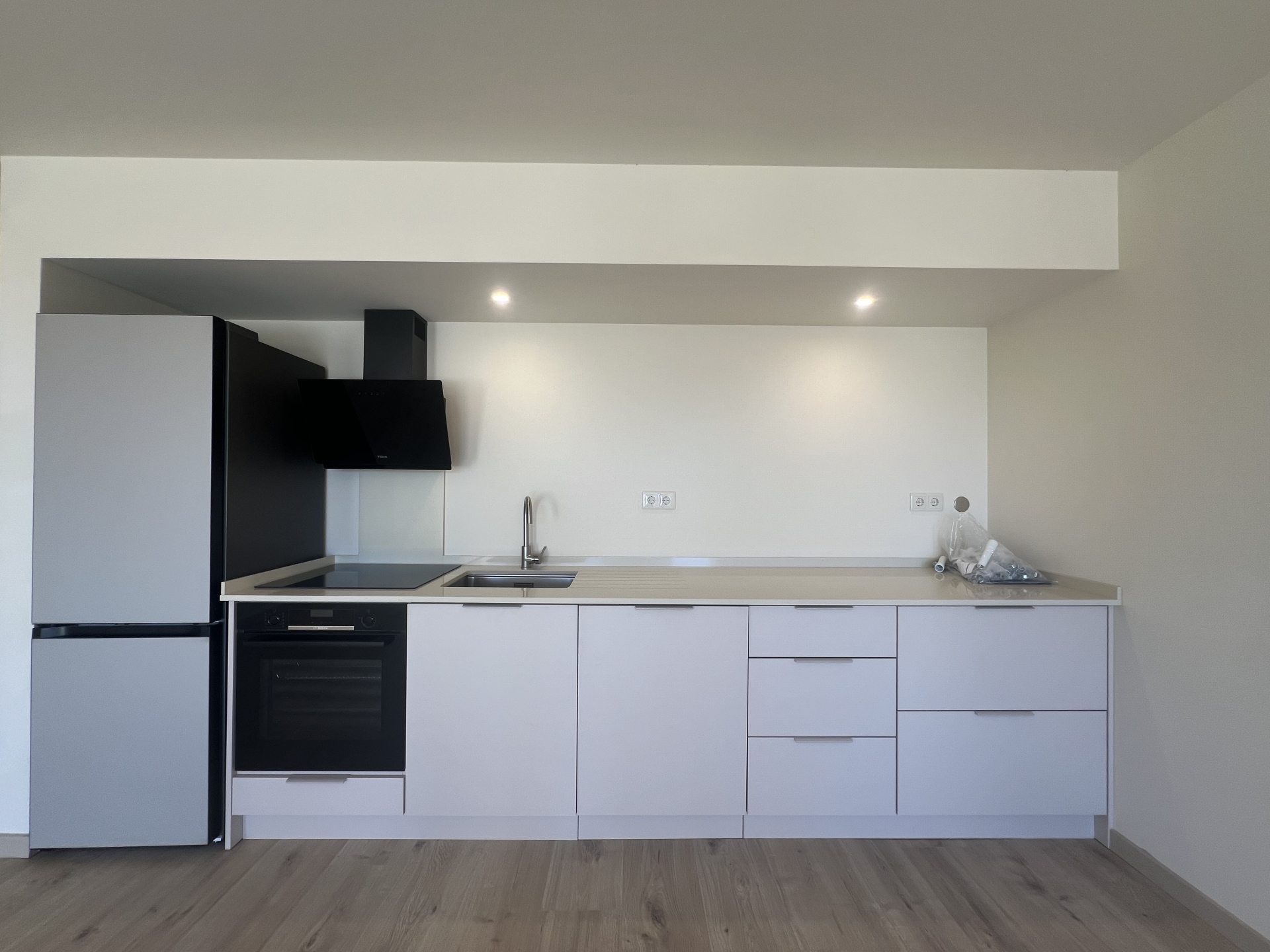 Apartamento com Suite e Varandas