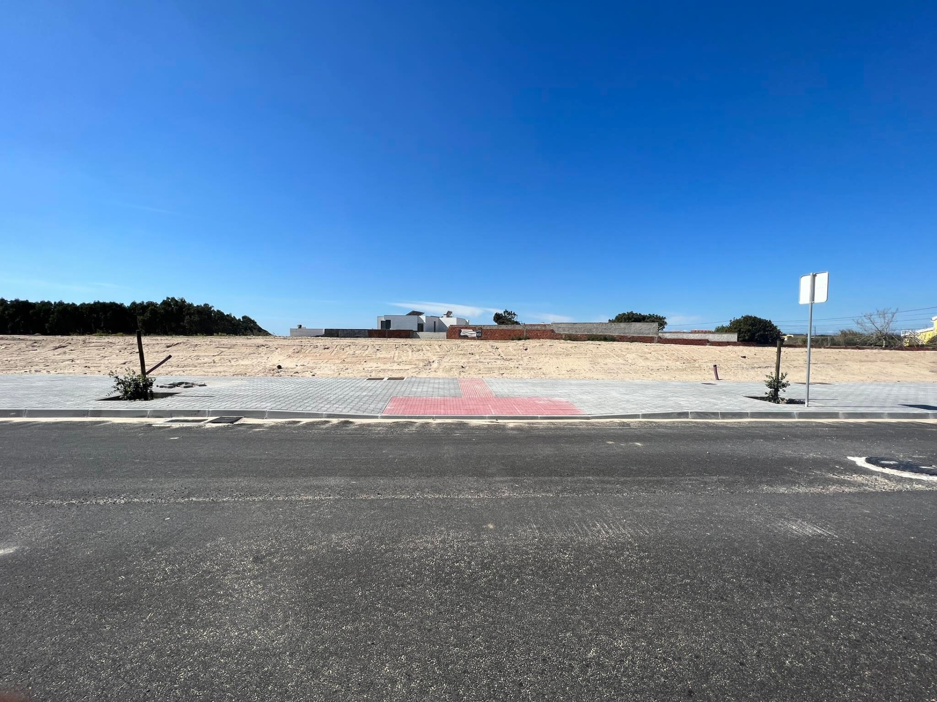 Lote com projeto incluído próximo da praia do Baleal