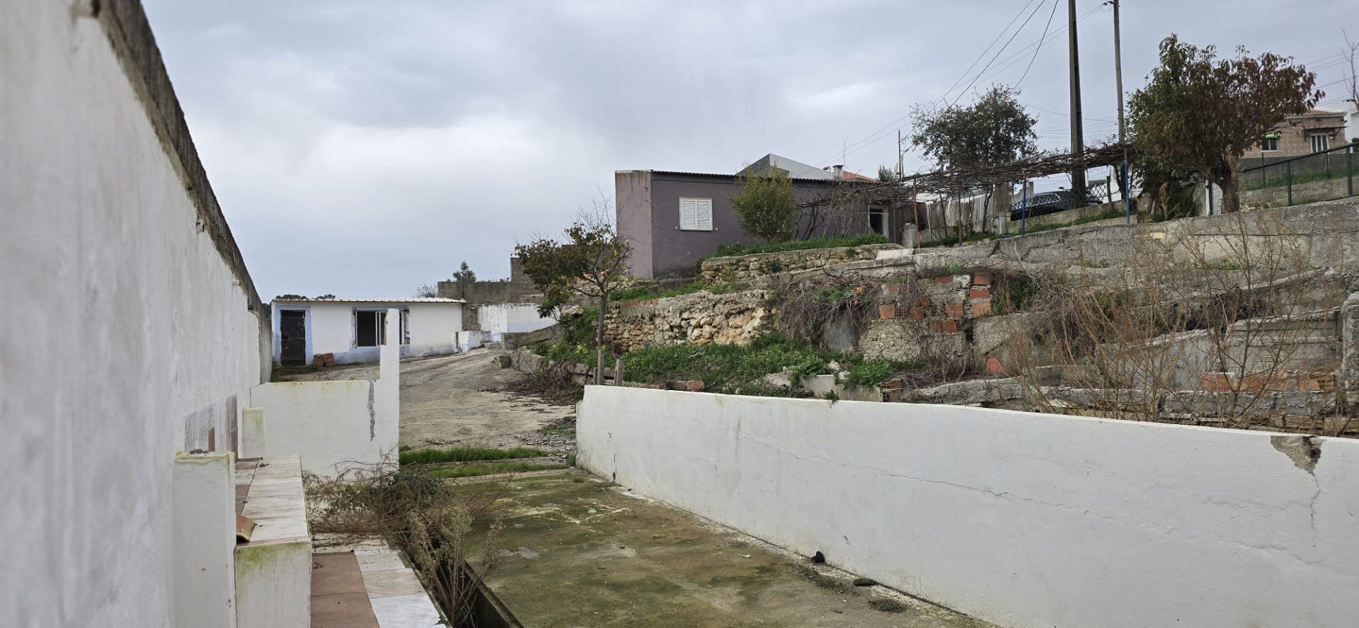 Terreno Urbano Com Muito Potencial em Montachique