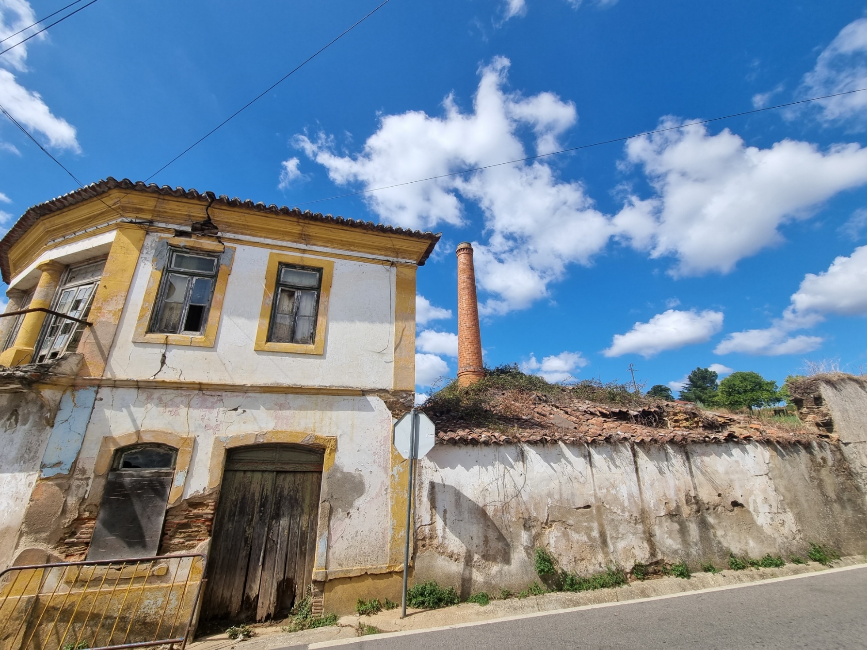 Ruined Buildings + Rustic Land