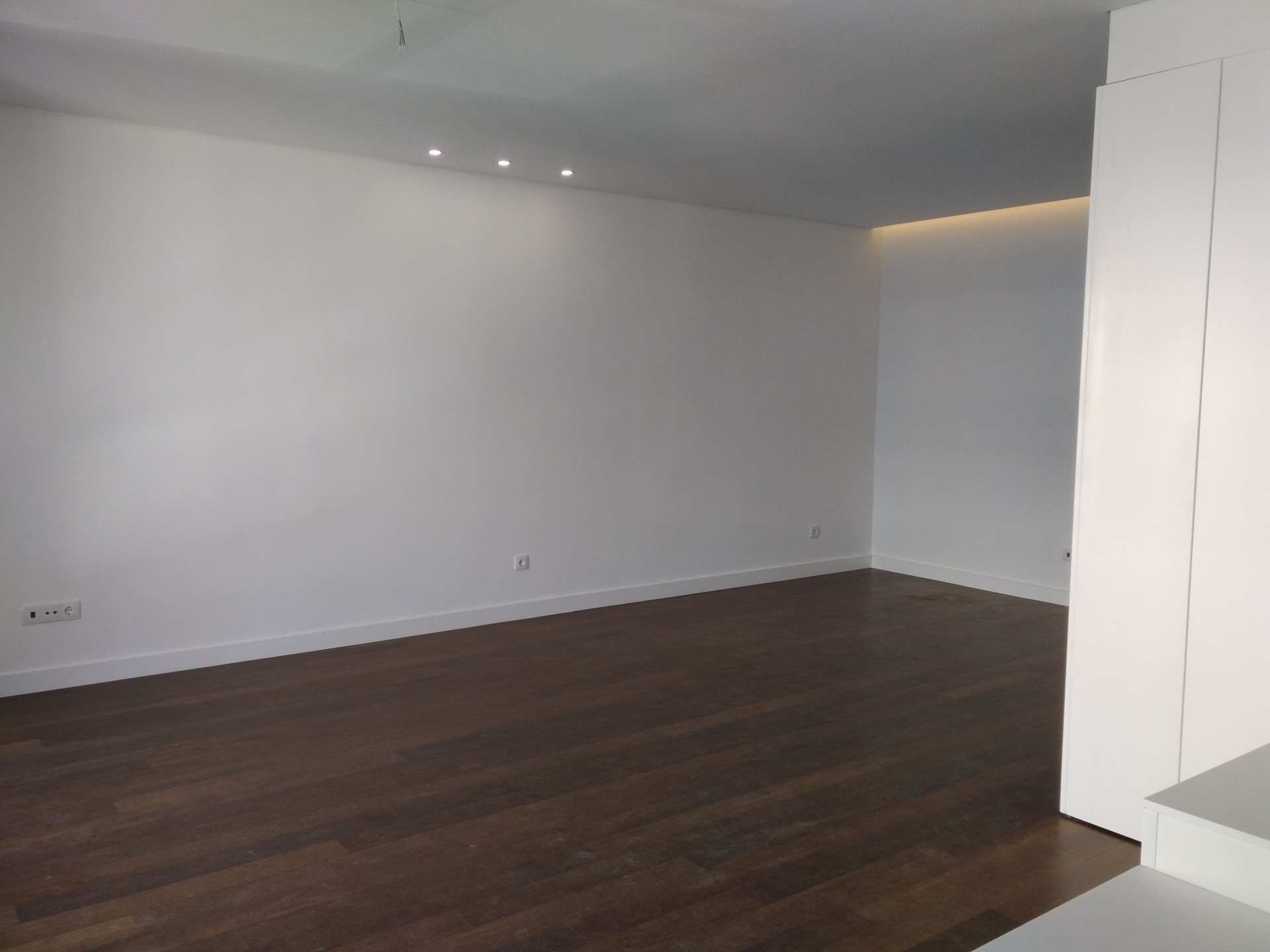 Apartamento T4 Remodelado em Cedofeita (Santo Ildefonso), Porto