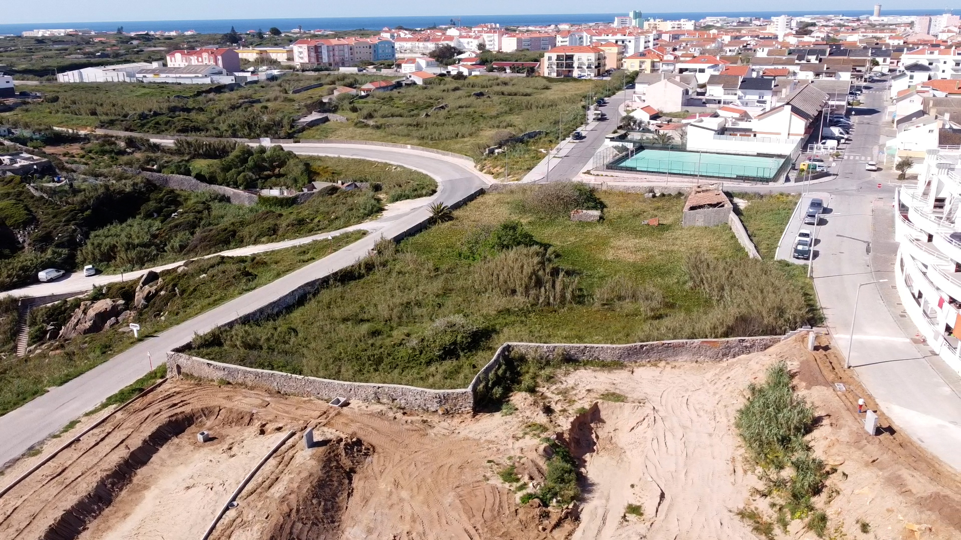 Terreno de 3.600m2 na Marginal de Peniche Vista Mar