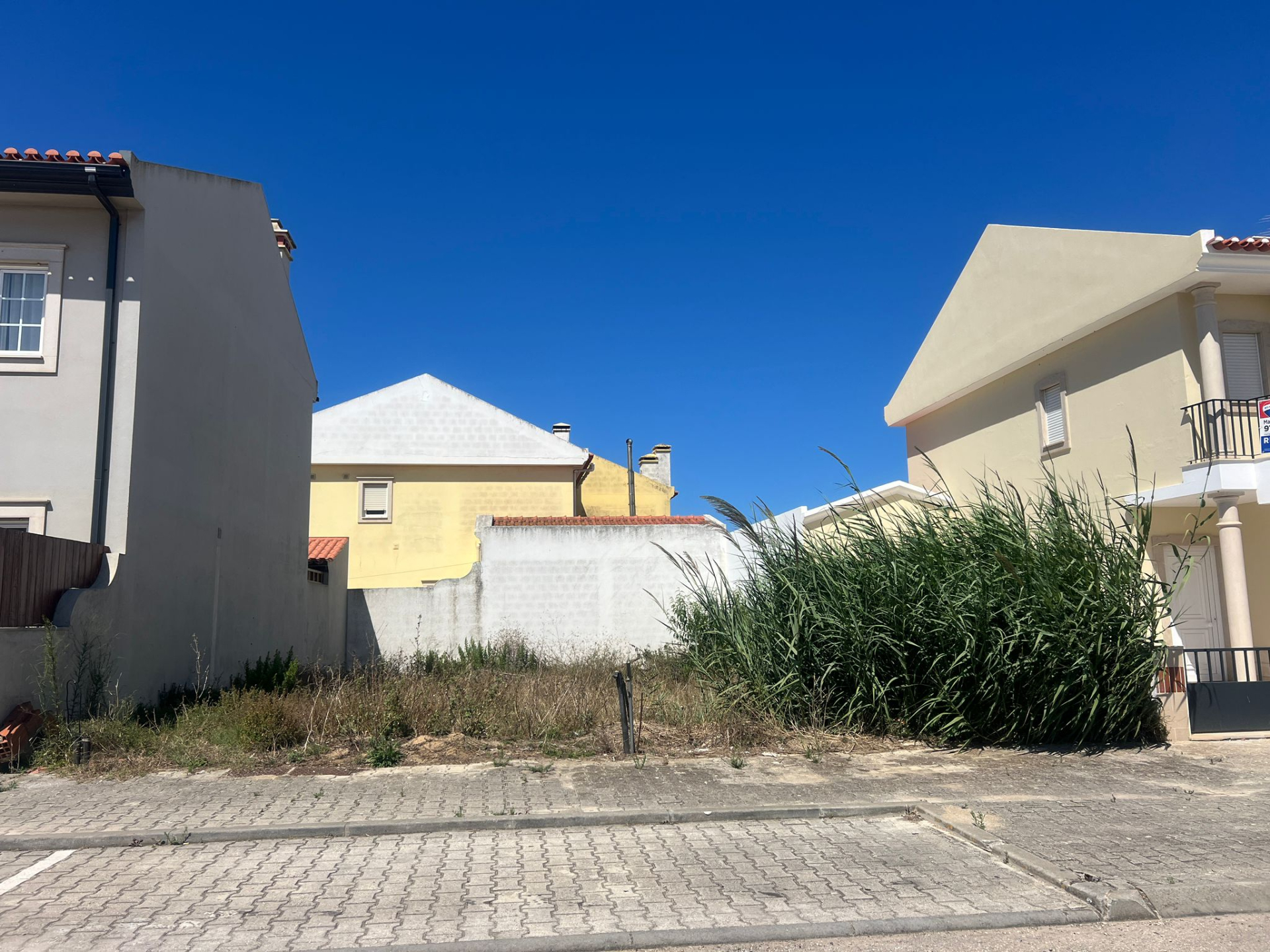 Lote de terreno para construção de moradia T3