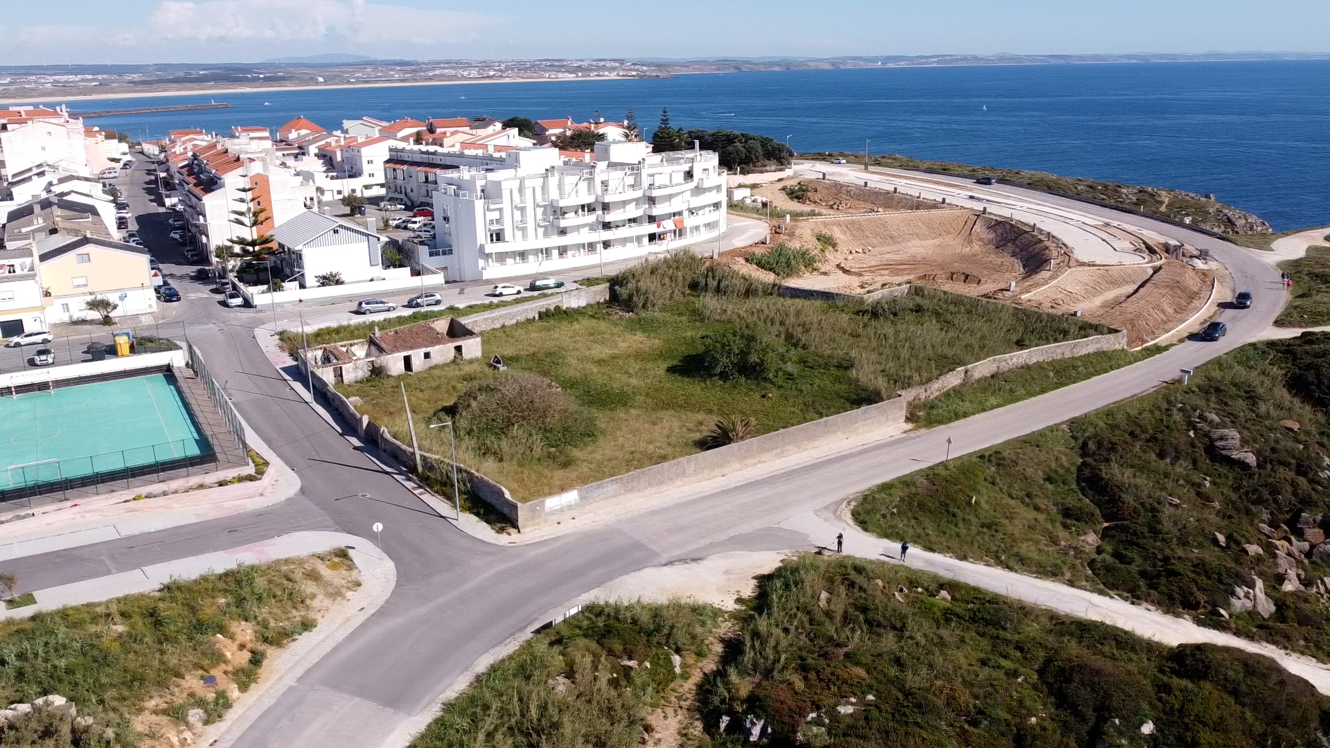 Terreno de 3.600m2 na Marginal de Peniche Vista Mar