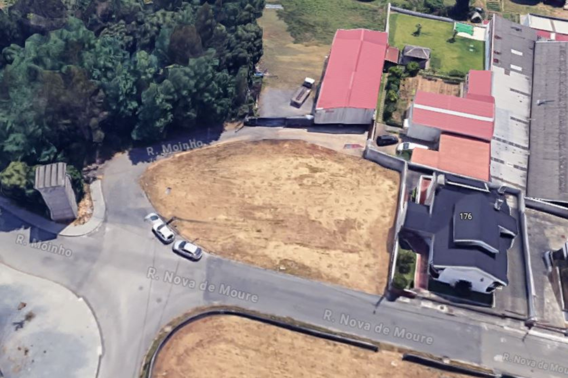 2 lotes de terreno para construção