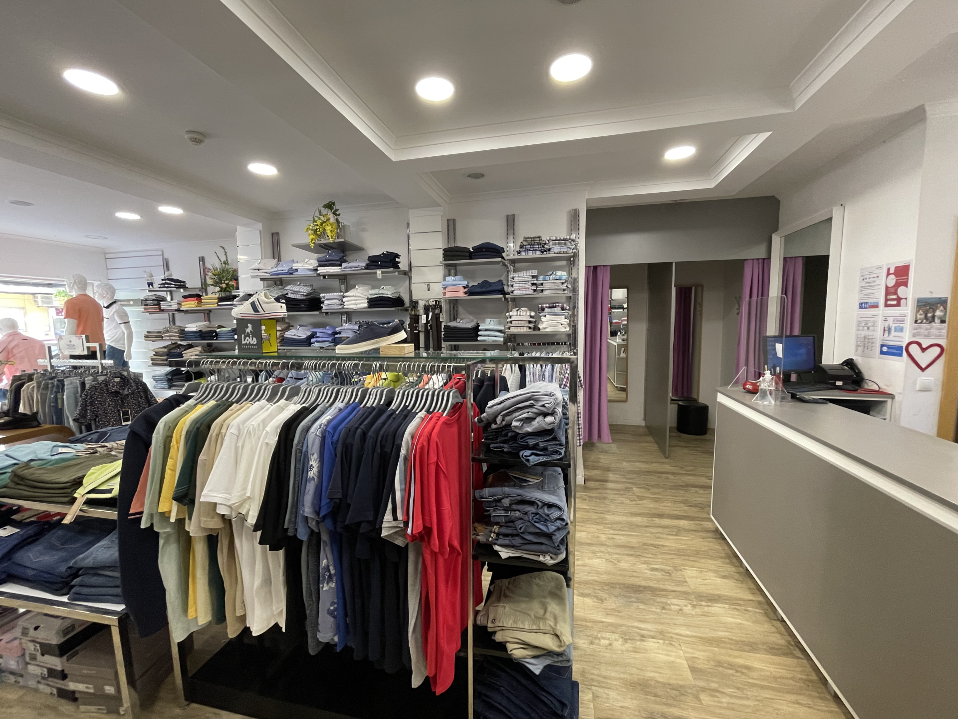 Store with 67 m2 in the center of Alverca