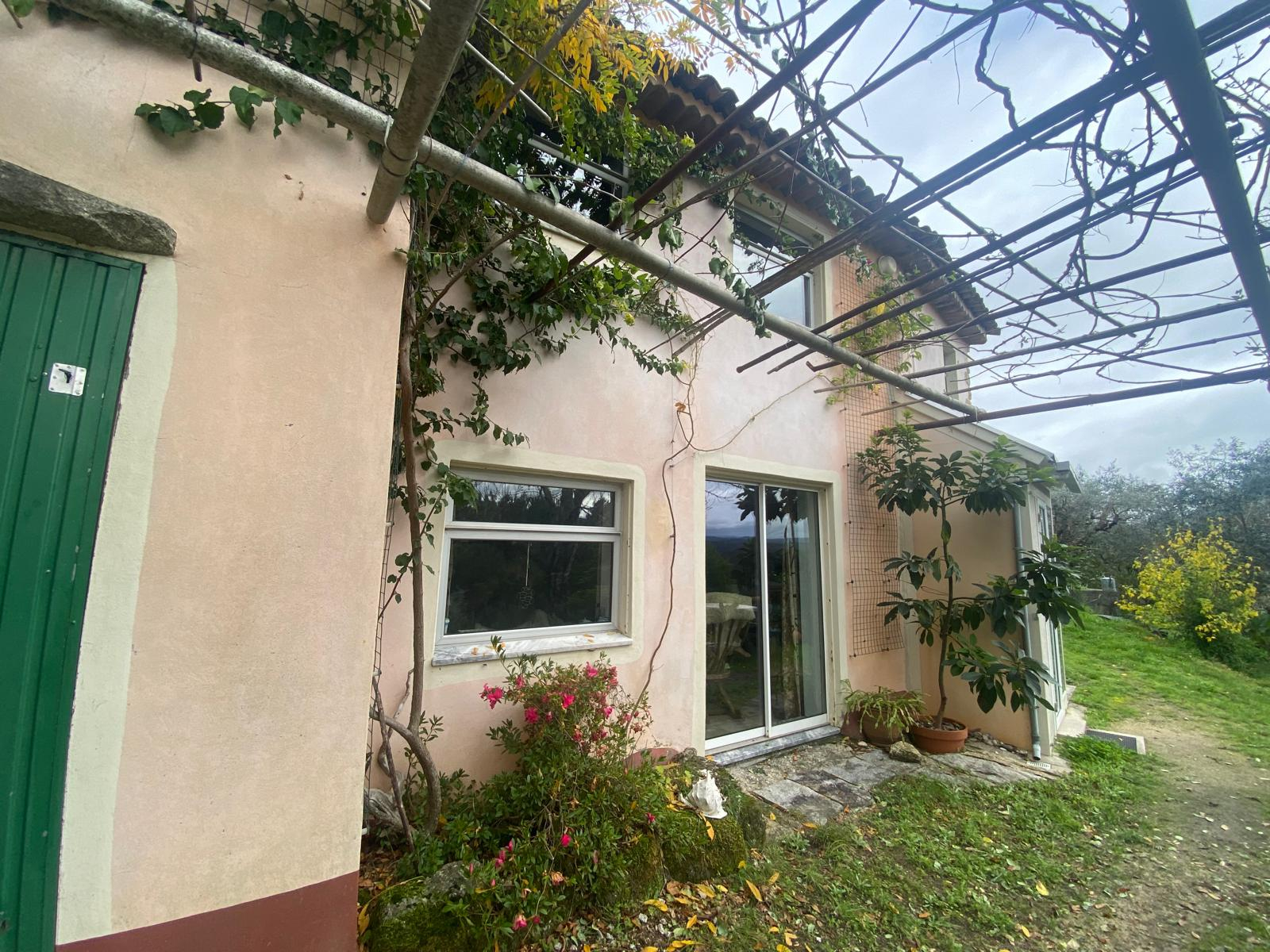 Detached farmhouse with land in Póvoa de Midões, Tábua