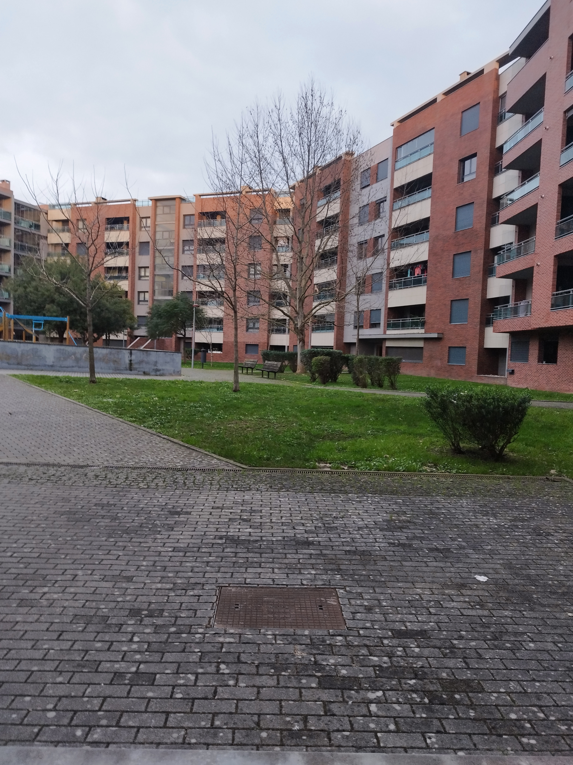 3 bedroom apartment in Urbanização da Malvarosa in Alverca