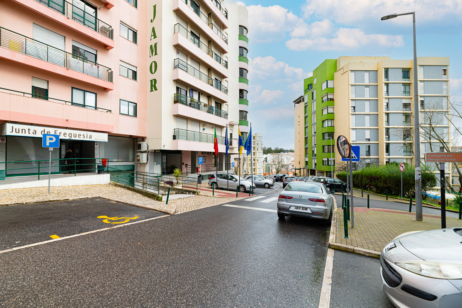 Apartamento T4 Duplex em Monte Abraão - Queluz