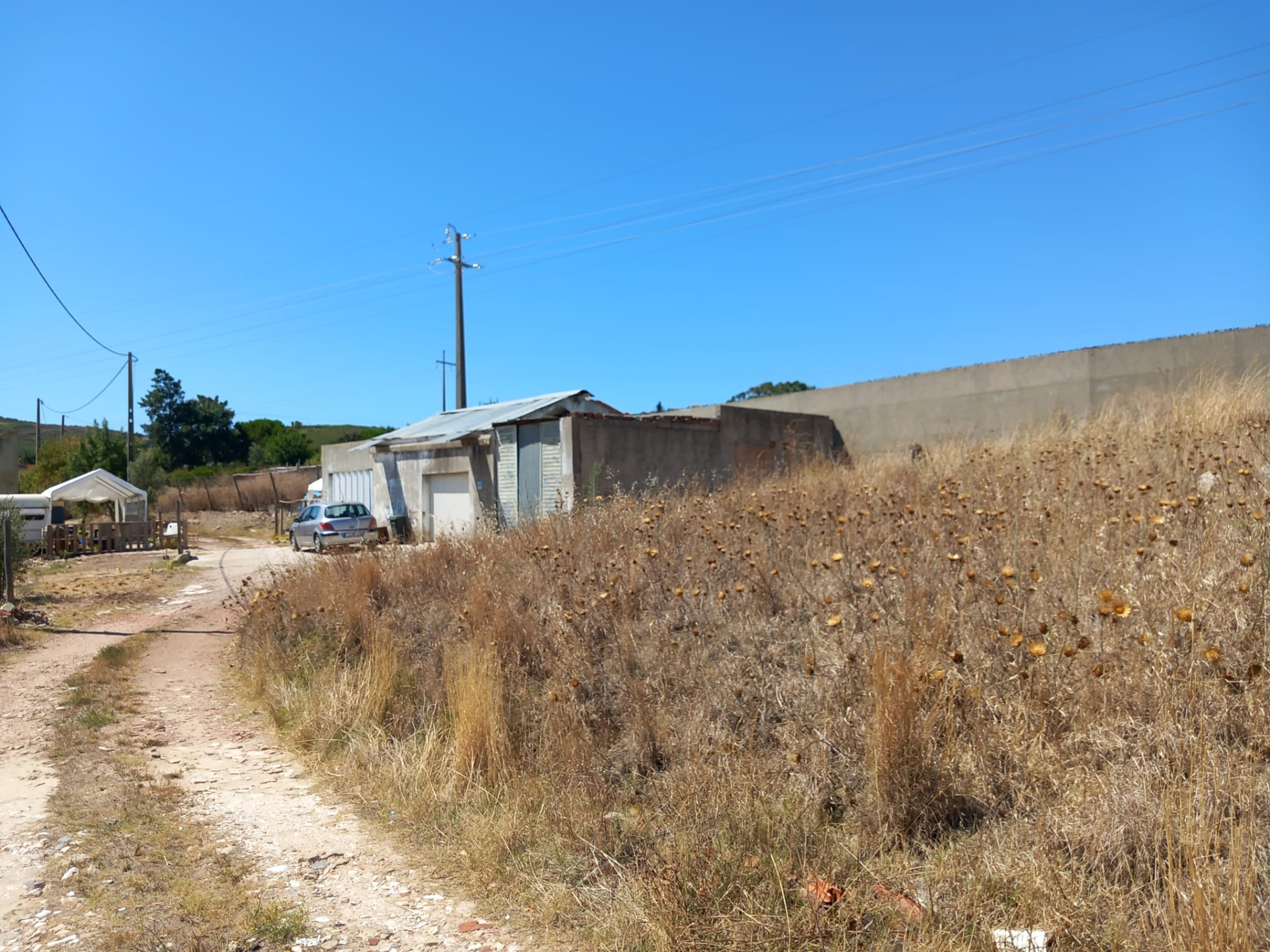 Terreno Rústico em A-das-Lebres a 2m de Loures