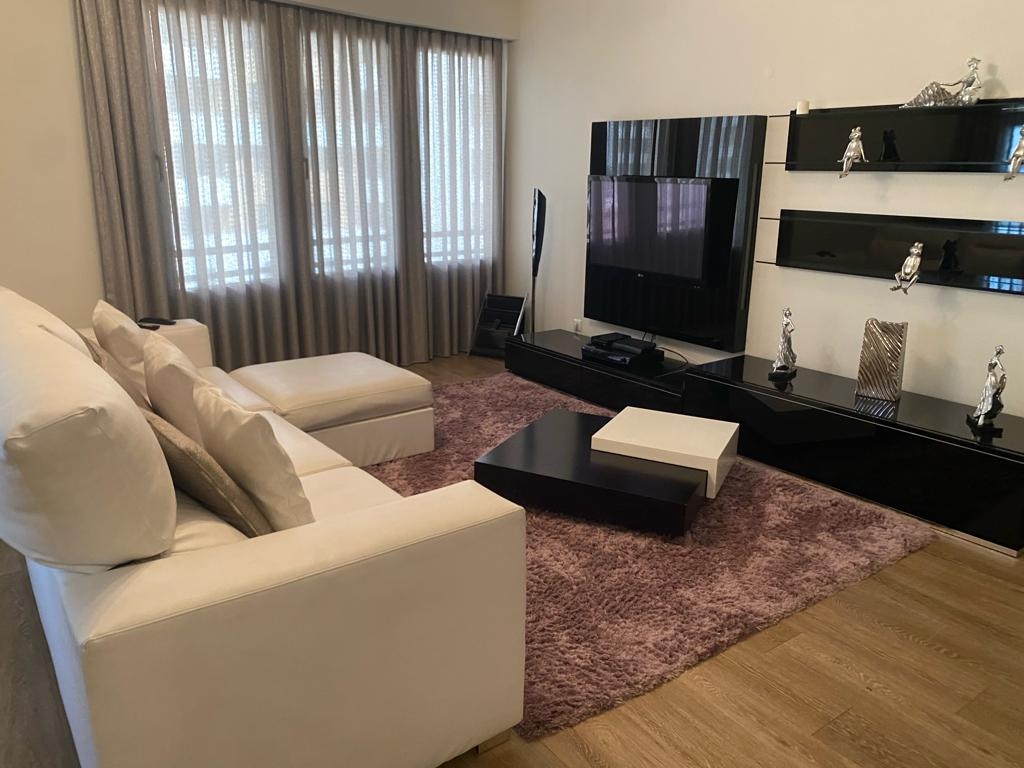 Furnished 3-bedroom apartment in Infantado