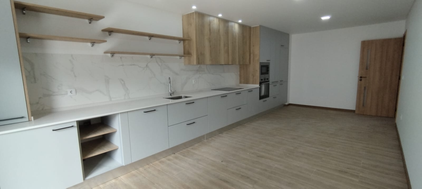 Apartamento T4 em Castanheira do Ribatejo