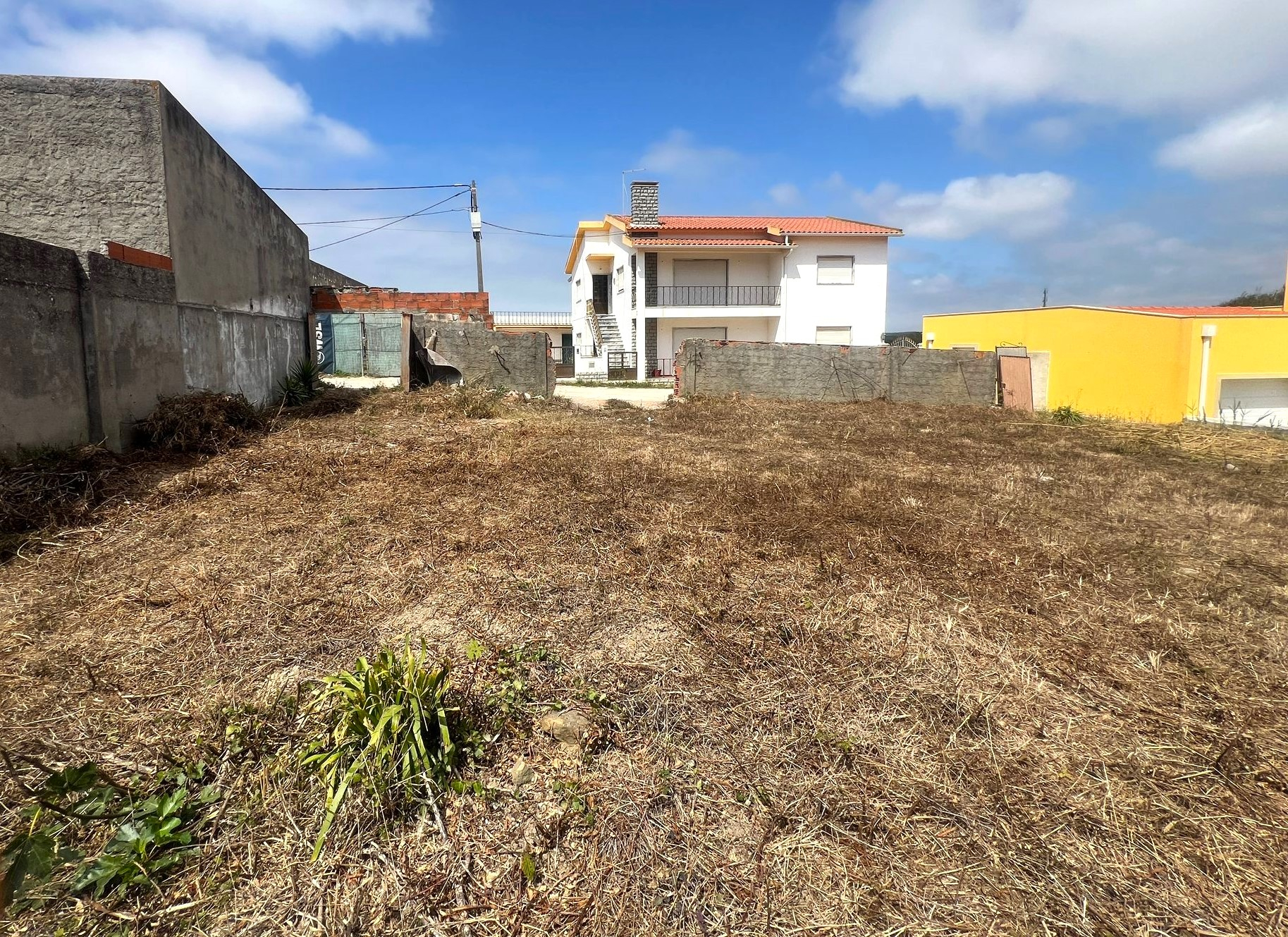 Terreno para construção centro de Atouguia da Baleia